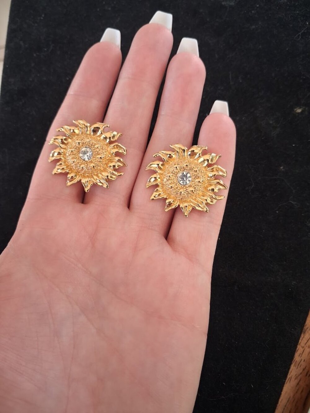 Sun clip on earrings